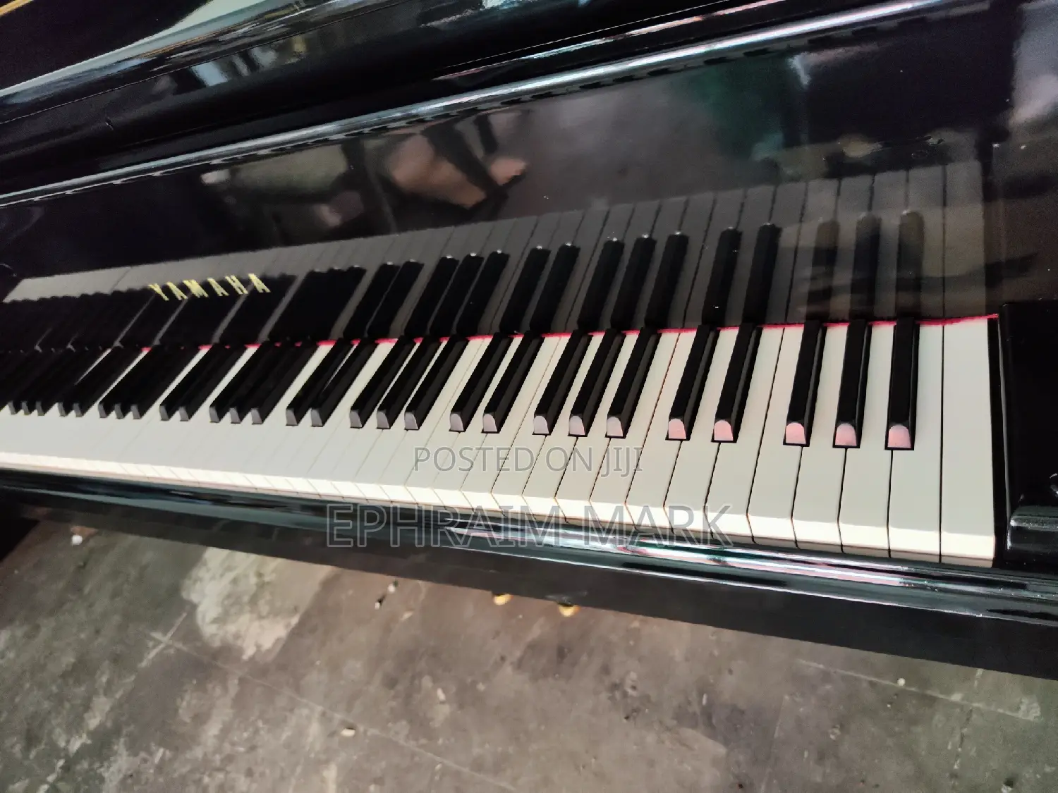 Yamaha G2 Grand Piano