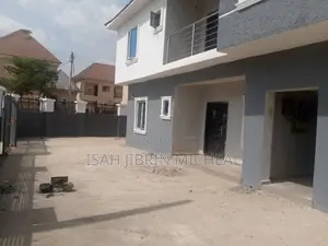 2bdrm Apartment in F01 Kubwa for rent