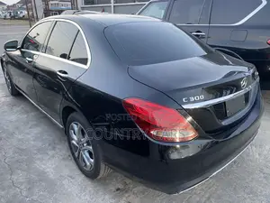 Mercedes-Benz C300 2017 Black