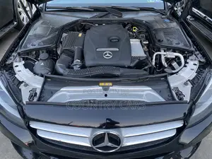 Mercedes-Benz C300 2017 Black