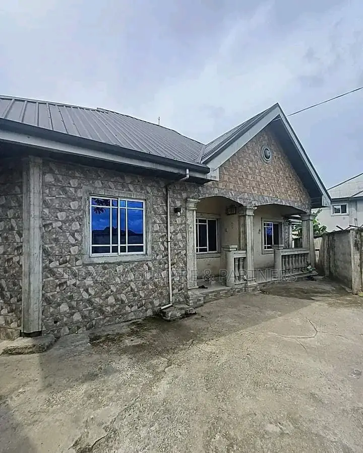 3bdrm Bungalow in Rukpokwu , Port for sale