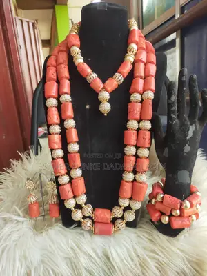 Original Coral Beads With Gold Findings