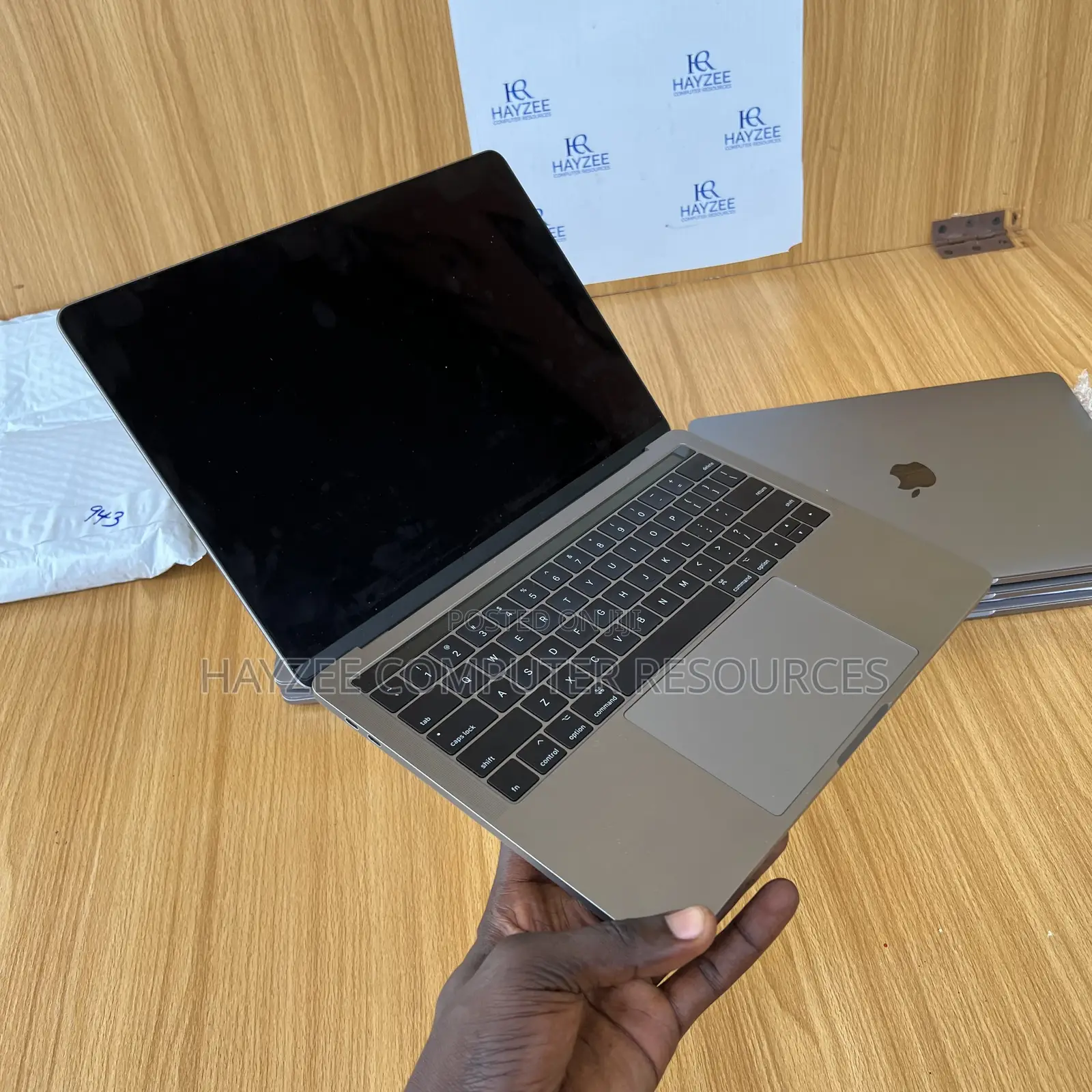 Laptop Apple MacBook Pro 2017 16GB Intel Core I5 SSD 512GB