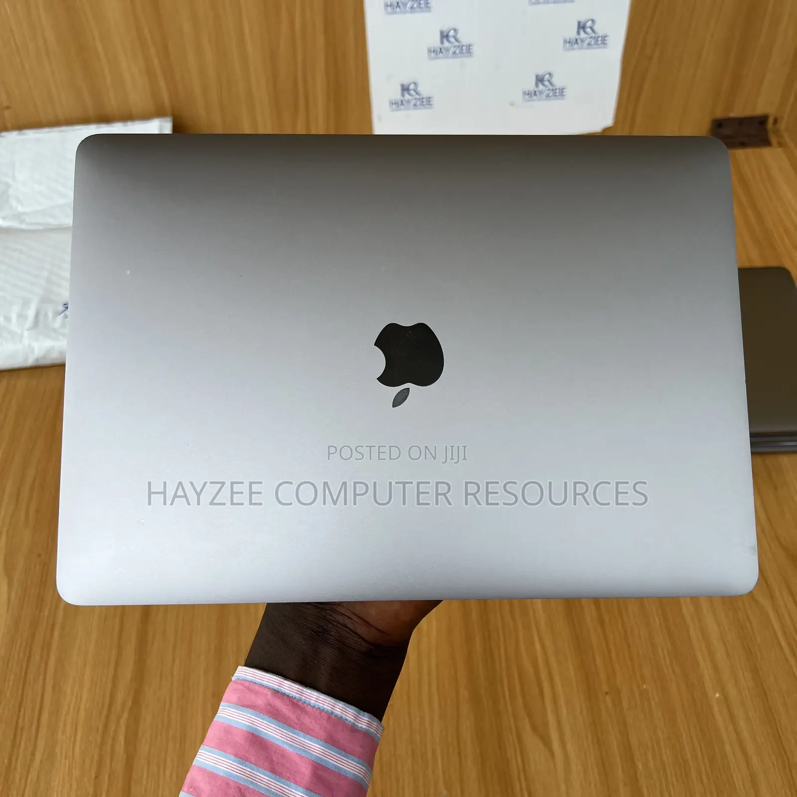 Laptop Apple MacBook Pro 2017 16GB Intel Core I5 SSD 512GB