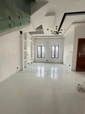 3bdrm Duplex in Ajah for sale