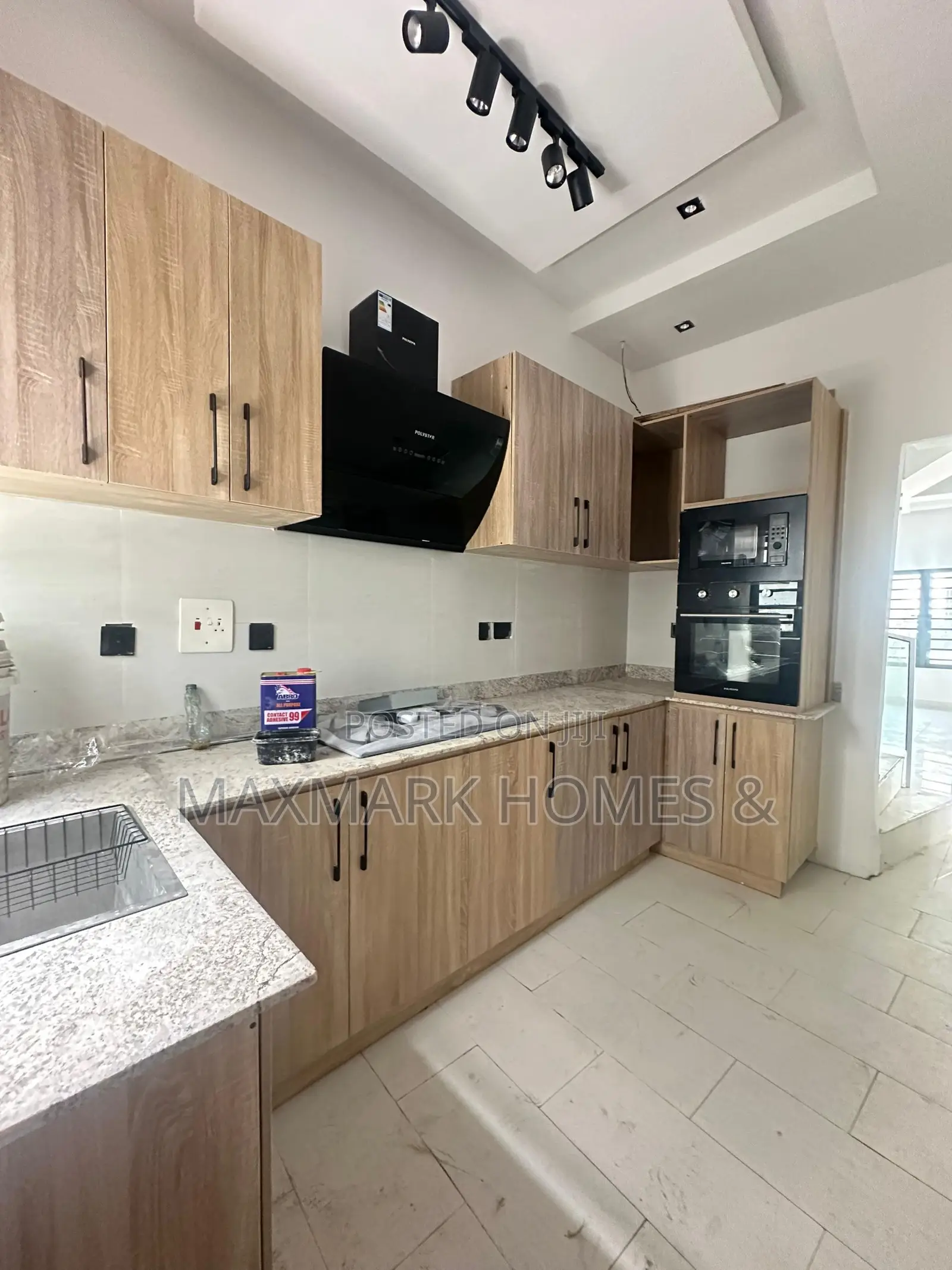 3bdrm Duplex in Ajah for sale