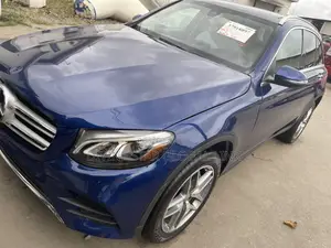 Mercedes-Benz GLC-Class 2017 Blue