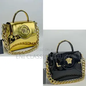 Super High Quality Luxury Bags Versace Available in Store