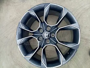 19" Rim Venza
