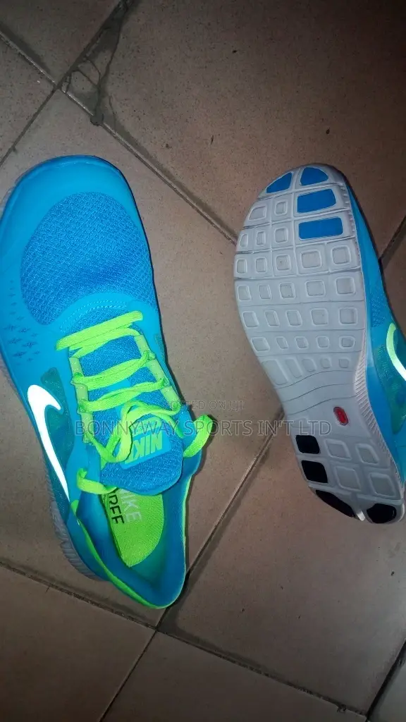 Nike Jugging Size 44 Nd 45 Canvas