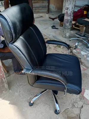 Executive Office Chair for Office Use