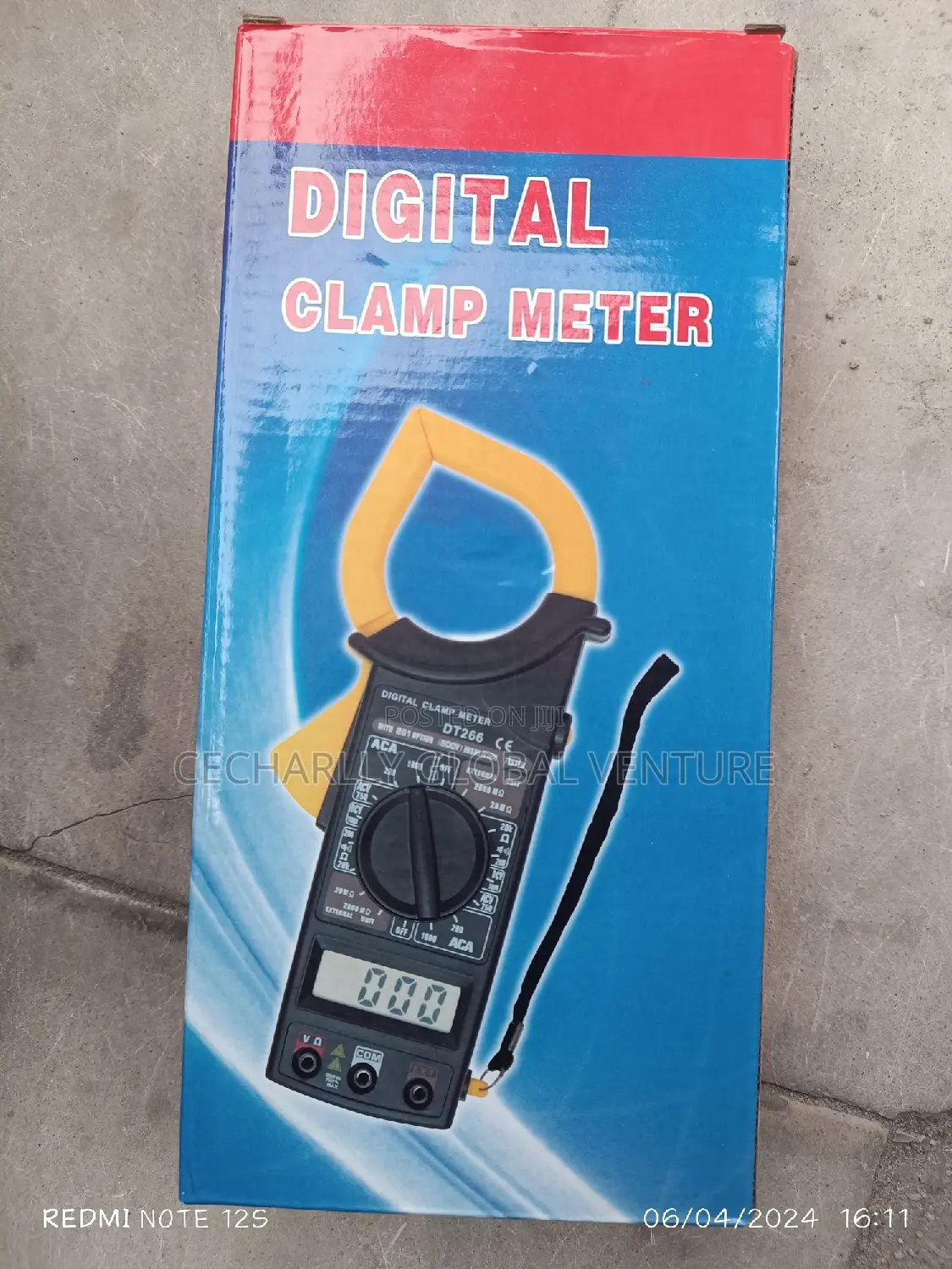 Digital Clamp Meter