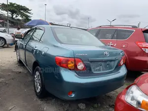 Toyota Corolla 2010 Green