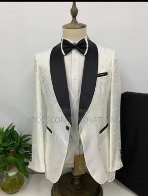 Fashionable Men's Suits