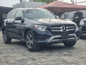 Mercedes-Benz GLC-Class 2016 Blue