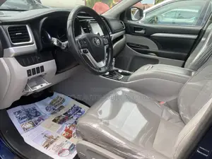 Toyota Highlander 2015 Blue
