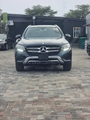 Mercedes-Benz GLC-Class 2016 Blue