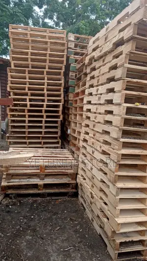 Perimeter Base Wooden Pallets