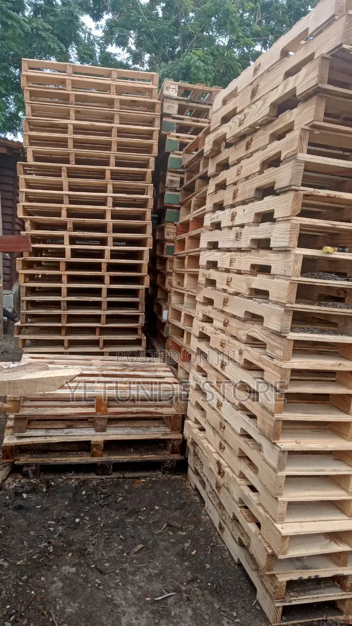 Perimeter Base Wooden Pallets