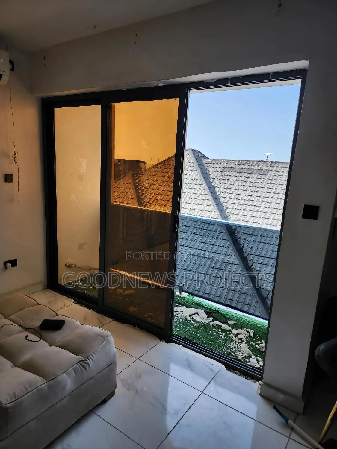 Ebm/Ghana Sliding Door
