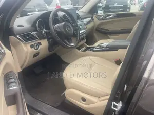 Mercedes-Benz GLE-Class GLE 350d 4MATIC 2017 Brown