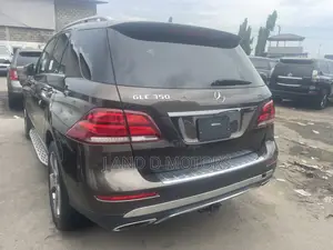 Mercedes-Benz GLE-Class GLE 350d 4MATIC 2017 Brown