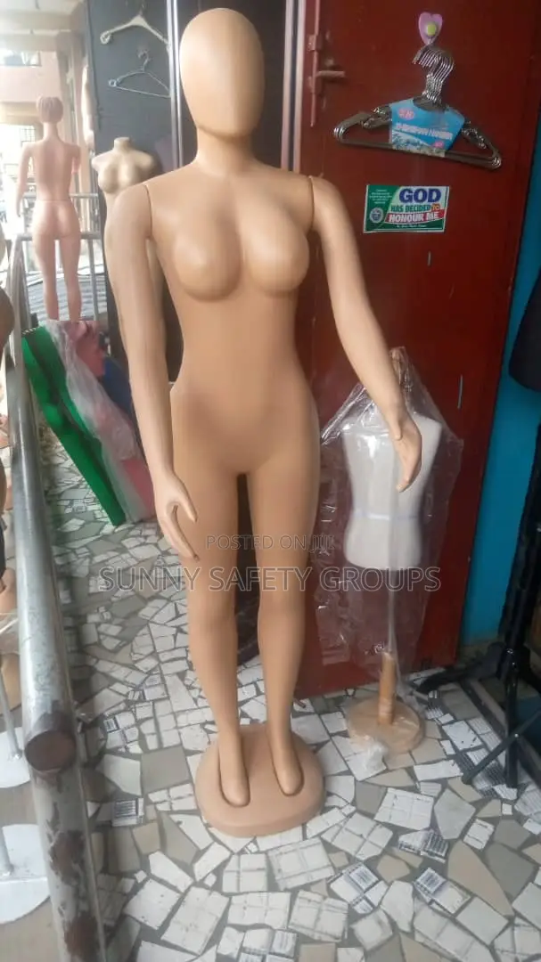 Female Mannequin