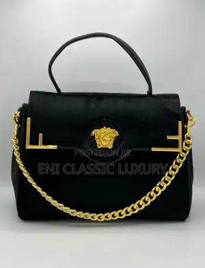 Super High Quality Luxury Women's Bags Available in Store