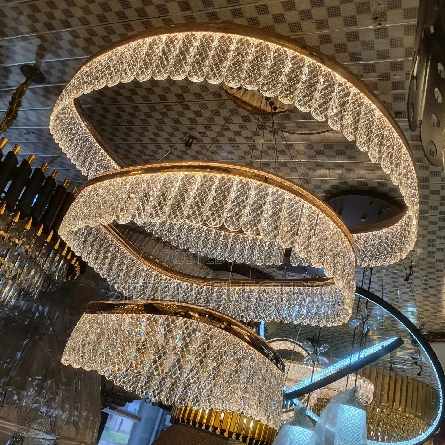 Crystal Chandelier 100% Dubia Quality