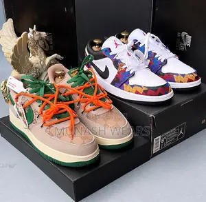 Nike Sneakers