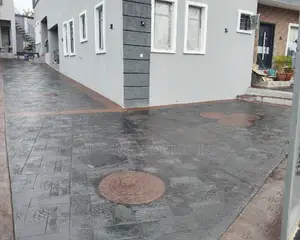 Concrete Floor Decoration With Medallion