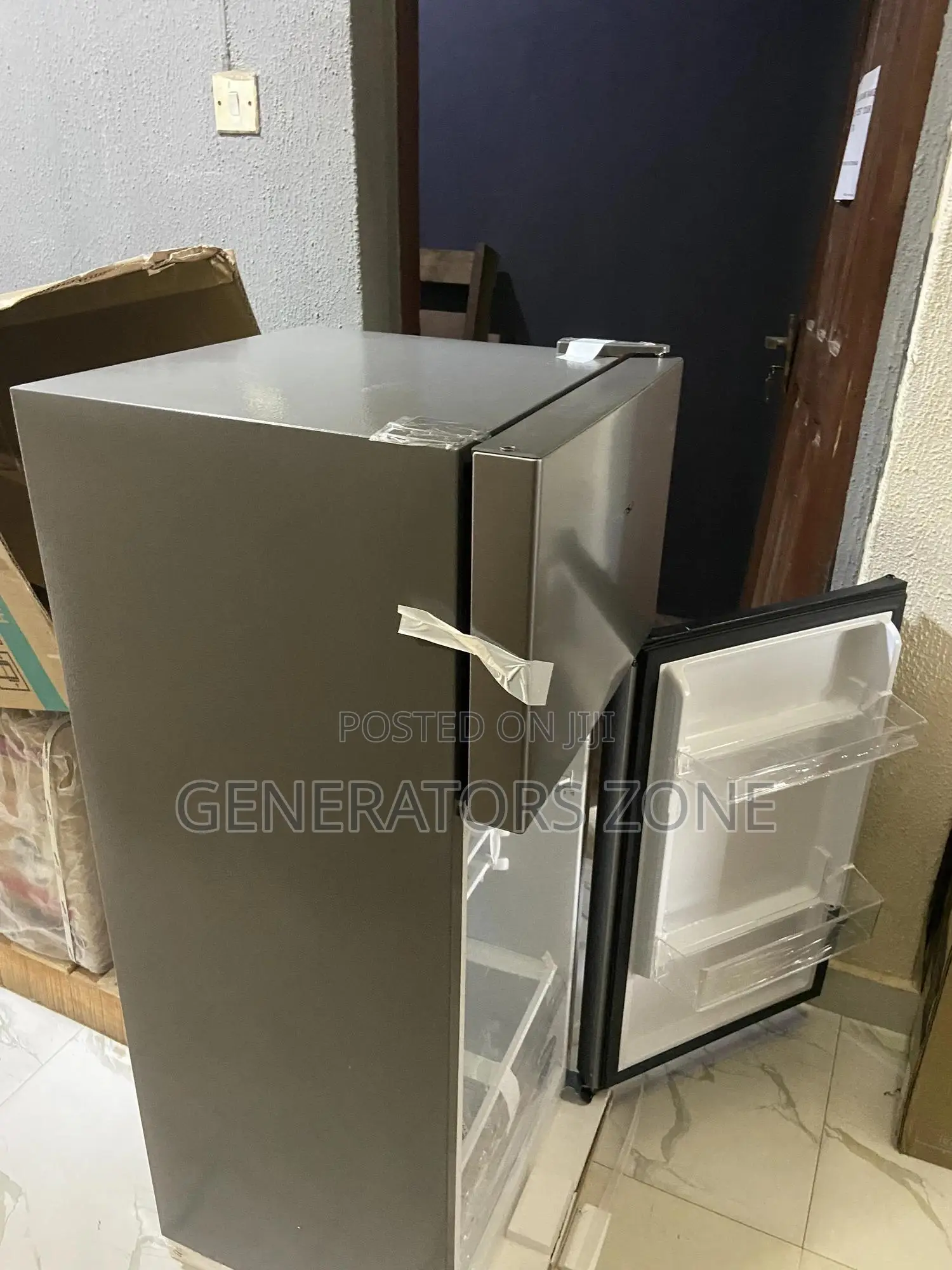 Amazing 124L Top Freezer Refrigerator