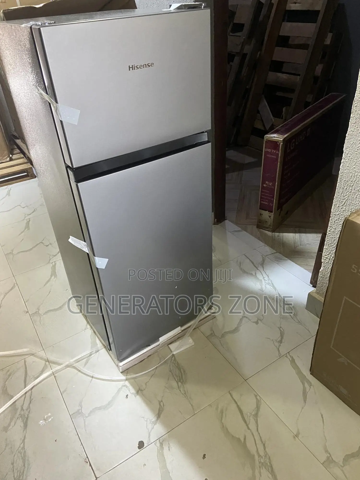 Amazing 124L Top Freezer Refrigerator