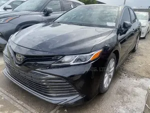 Toyota Camry LE FWD (2.5L 4cyl 8AM) 2018 Black