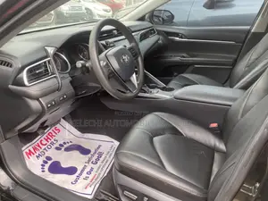 Toyota Camry LE FWD (2.5L 4cyl 8AM) 2018 Black