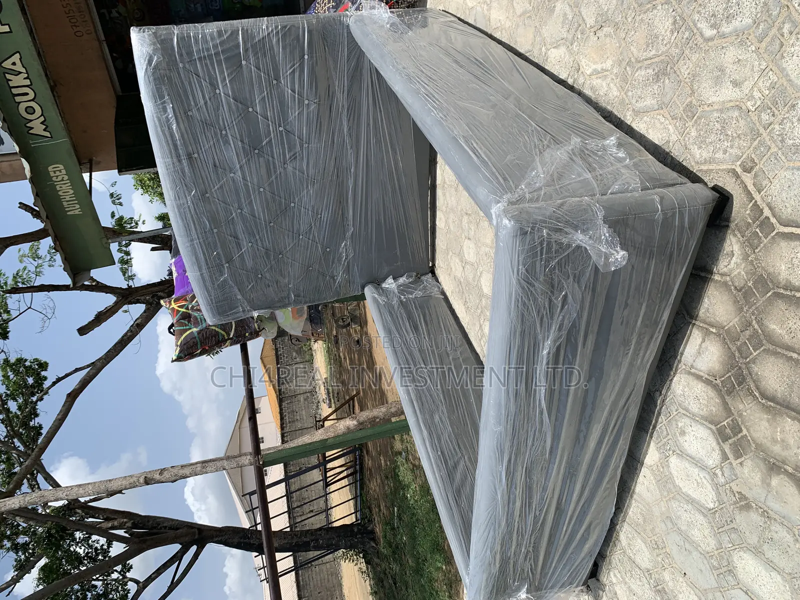 4.5 by 6 Quality and Solid Bedframe