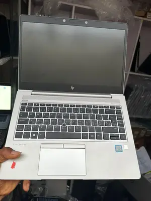 Laptop HP EliteBook 830 G5 8GB Intel Core I5 SSD 256GB