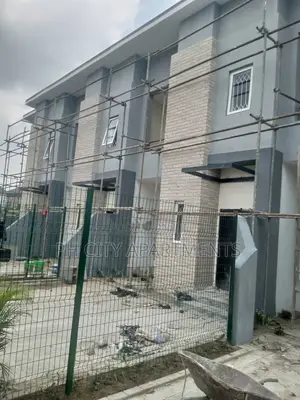 3bdrm Block of Flats in Eliozu for rent