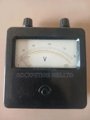 Saci Voltmeter Elu- 3 0-300v