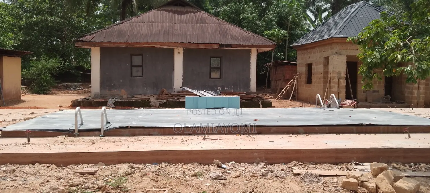 Automatic Swimming Pool Cover