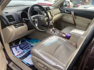 Toyota Highlander Limited 2012 Purple
