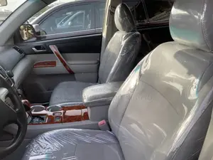 Toyota Highlander Limited 3.5l 4WD 2013 Black