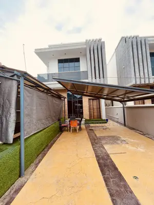 Luxury 5 Bedroom Apartment With Play Station Swimming Pool