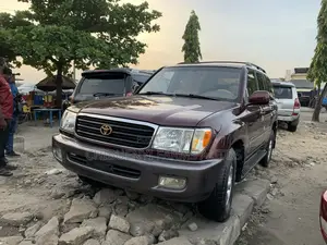 Toyota Land Cruiser 4x4 2005 Red