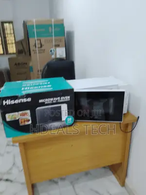 Hisense Microwave 20 Litres With Oven.