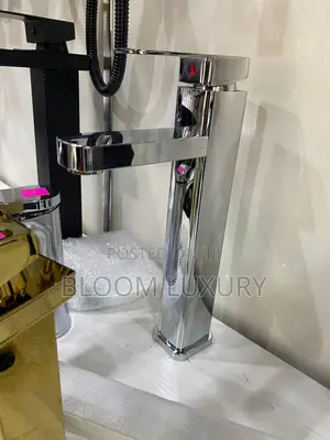 Chrome Countertop Basin Faucet