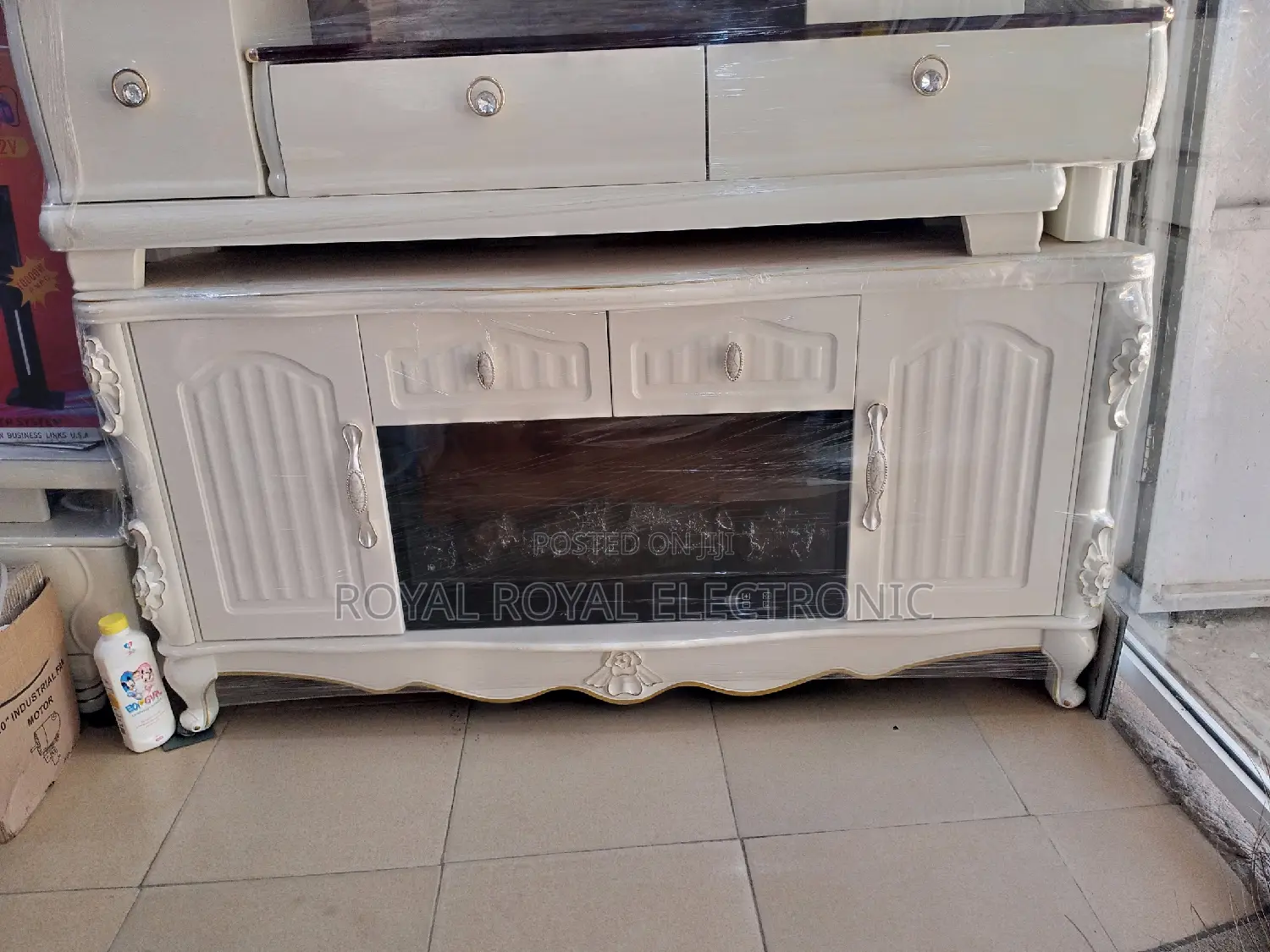 World Class Tv Stand With Electric Fire Display - White
