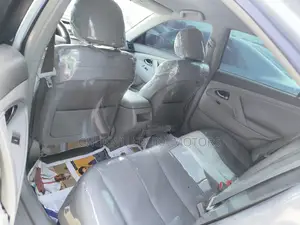 Toyota Camry 2010 Silver