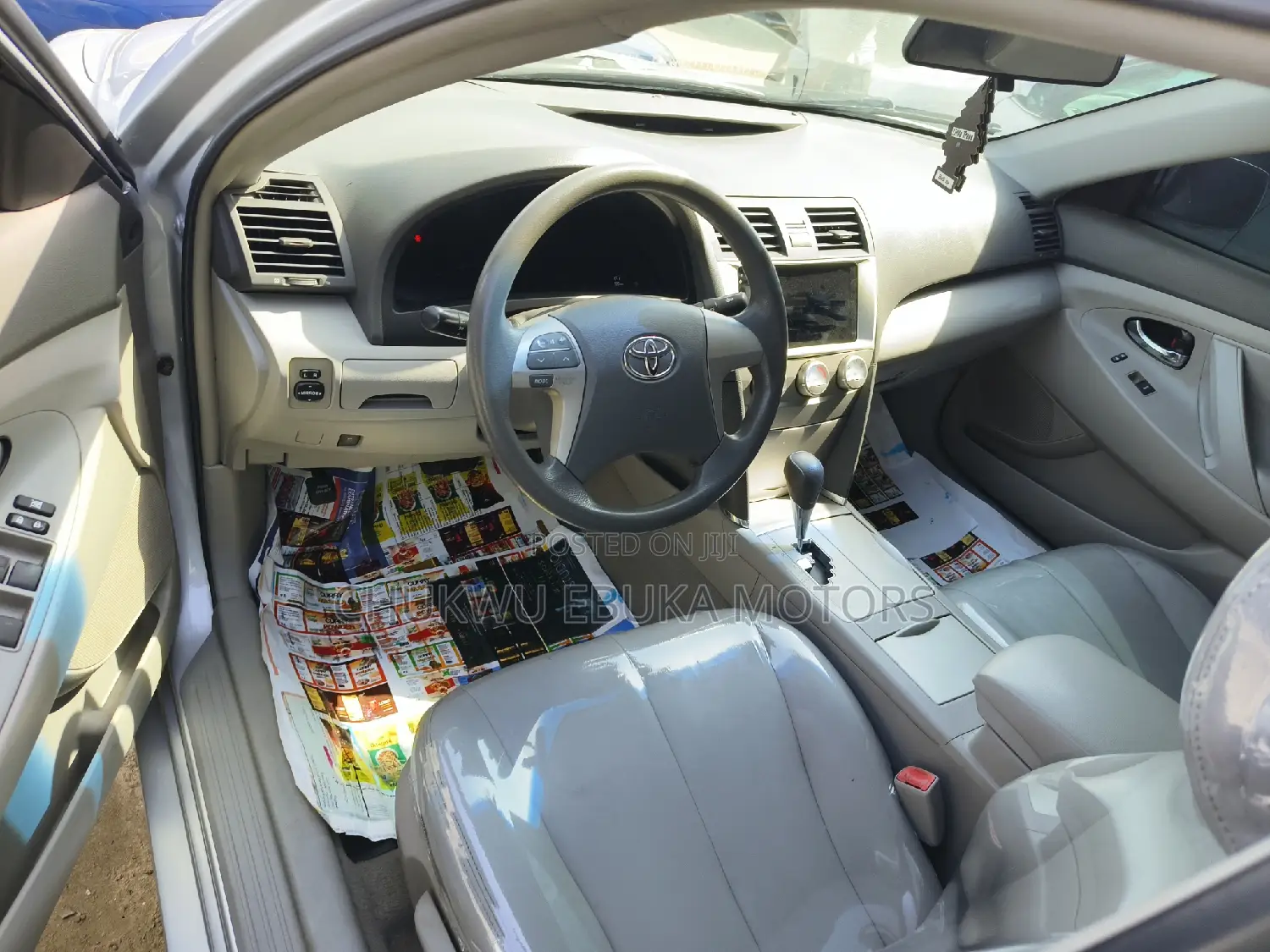 Toyota Camry 2010 Silver