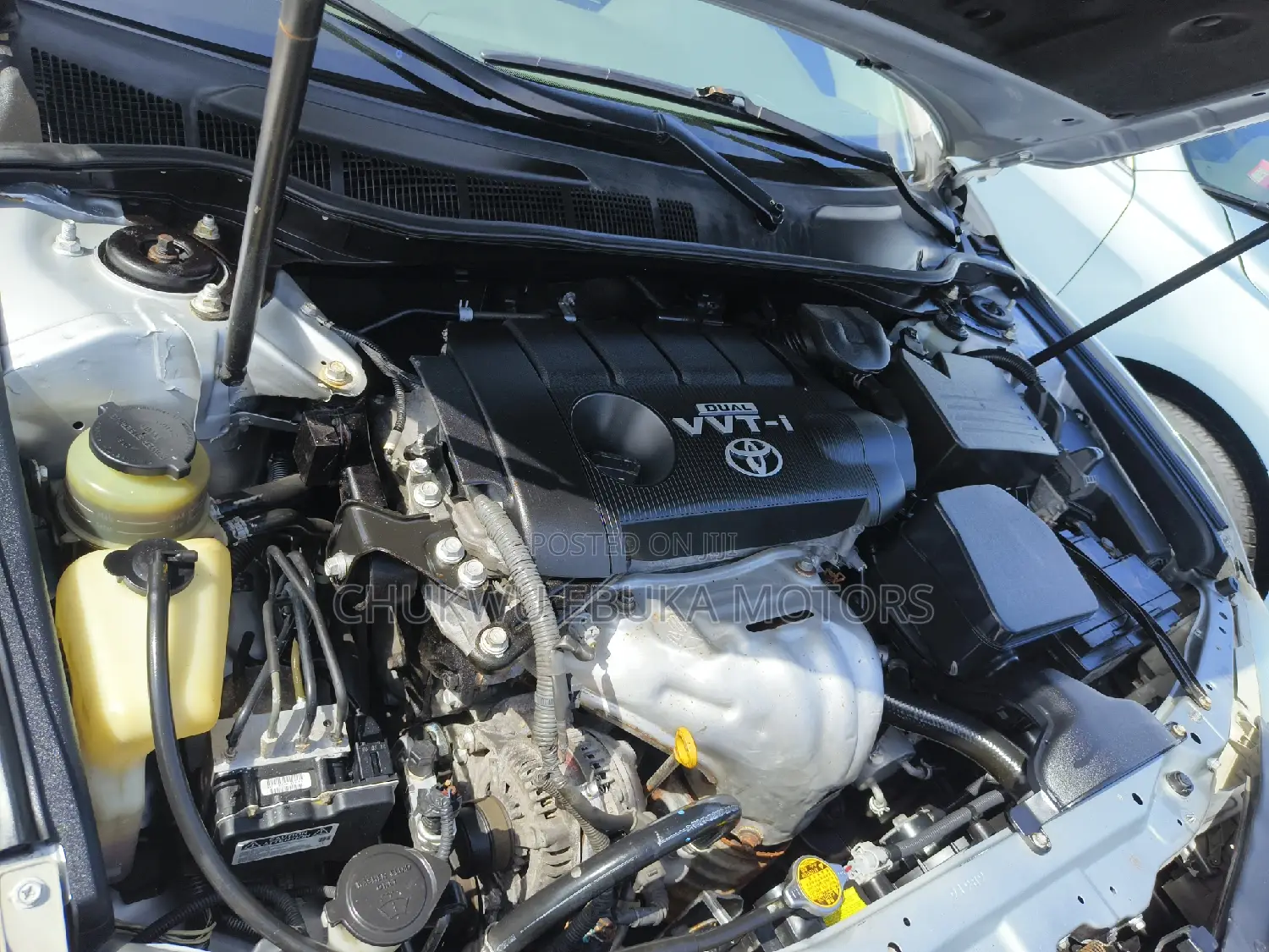 Toyota Camry 2010 Silver